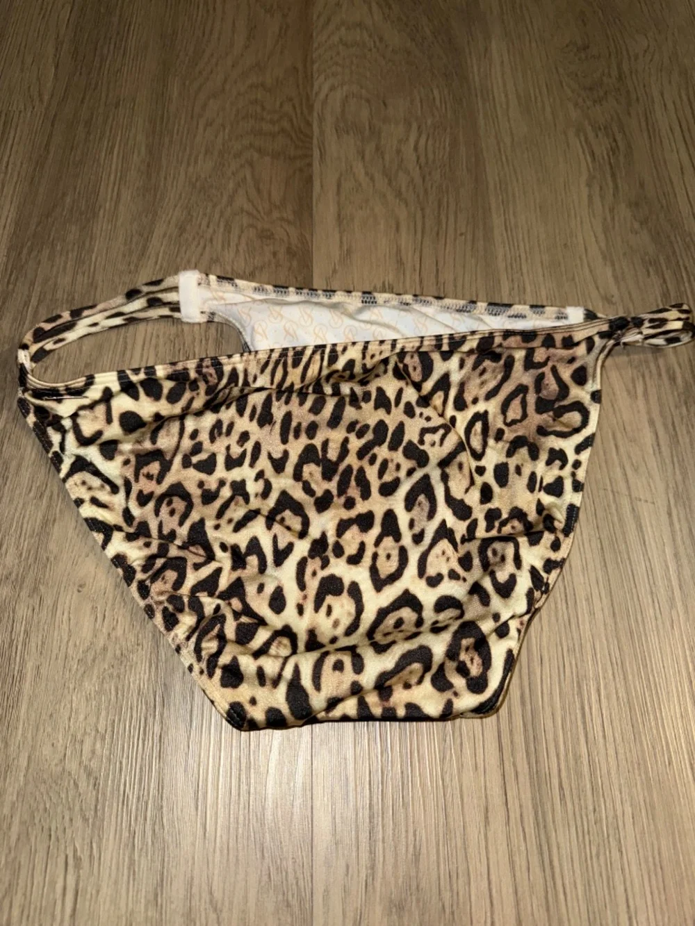 Victoria’s Secret‎ Y2K Leopard Print Bikini Bottoms Large Low Rise Cheeky Animal